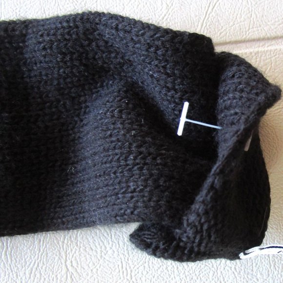 WOMEN'S KENNETH COLE FINGERLESS GLOVES-NEW-BLACK-14" w/STONE DECORATIVE DESIGN - Picture 2 of 5